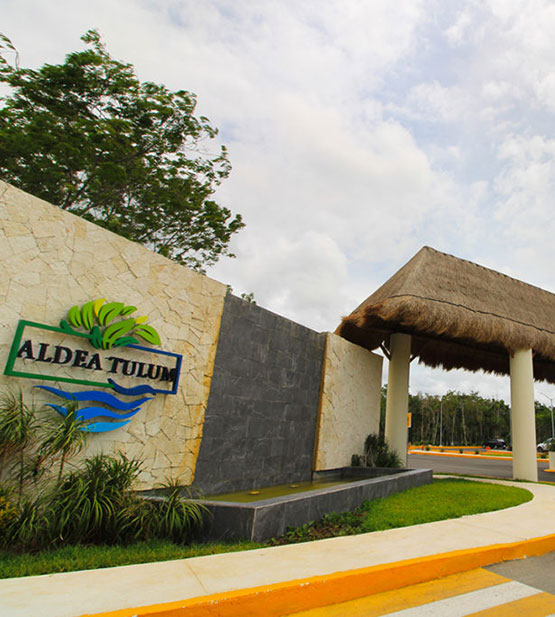 Aldea Tulum entrada recinto Aldea Tulum entrada recinto